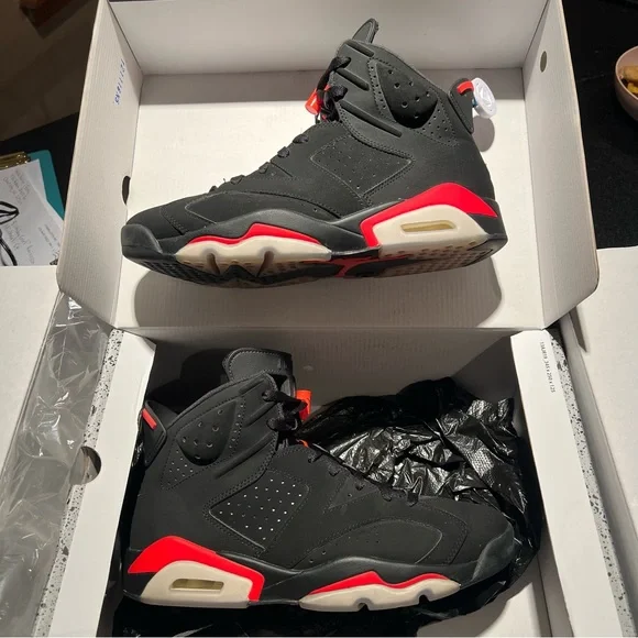 JORDAN 6 RETRO BLACK INFRARED (2019) 100% AUTHENTIC SIZE 9.5 - Picture 8 of 10